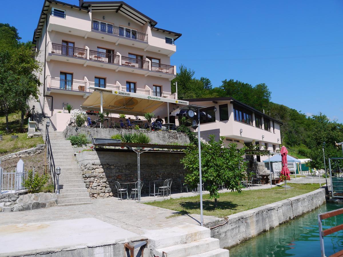 Pansion Asim Acomodação com café da manhã Jablanica Exterior foto